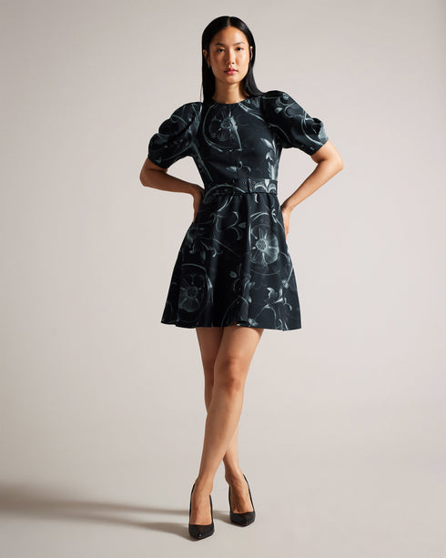 SAARAIH-Dresses-Classic with a modern twist, SAARAIH is equally fun and chic. Short puff sleeves and an elegant floral print make this dress an ideal choice for special occasions. Mini dress Fit and flare Short puff sleeves Crew neck Floral print Belted waist Exposed zip fastening- Ted Baker Romania