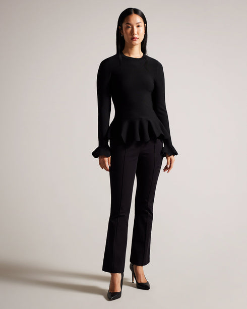 LILLYYY-Knitwear-A modern take on a classic silhouette, our LILLYYY top is the perfect pairing for any occasion. With long sleeves and scalloped trim, it’s easy to see why this one is a must-have. Peplum top Long sleeves with flared cuff Scalloped trim Crew neck Slim fit- Ted Baker Romania