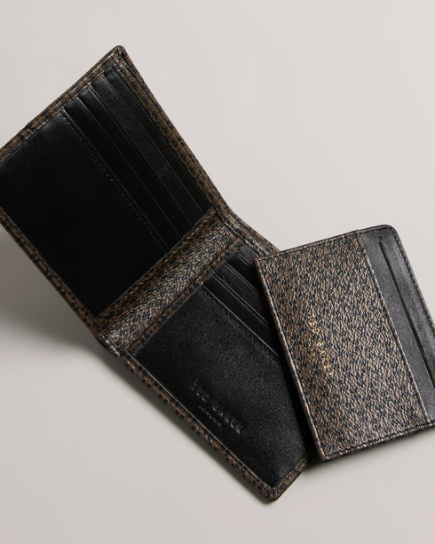 PRIAMON-Gifts-Give the gift of style with PRIAMON. Whether for yourself or a loved one, this matching wallet and card holder feature a subtle geometric print and will go the distance with their durable leather construction. Wallet and card holder gift set Leather Geometric print Logo detail House check lining- Ted Baker Romania