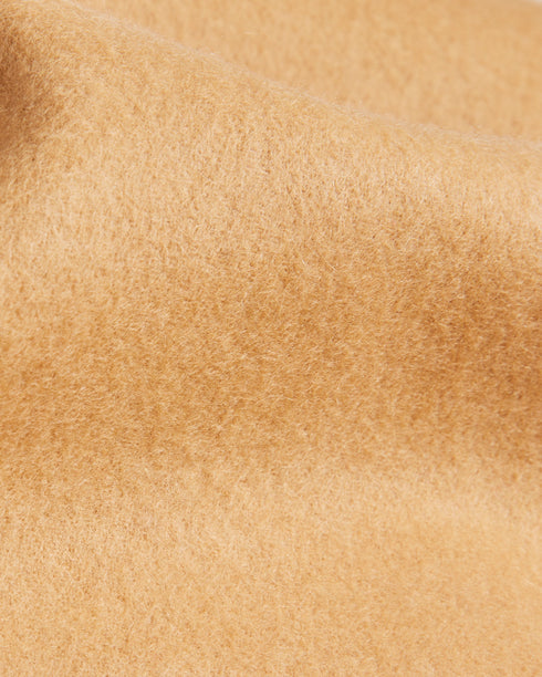 LOTTIEA-Scarves-Perfect for keeping you warm as the weather starts to get chilly, the LOTTIEA scarf is knitted from wool with a fringe trim to bring a little luxury into your daily rotation. Wool scarf Fringe trim Embroidered logo Dimensions: 180cm x 35cm- Ted Baker Romania