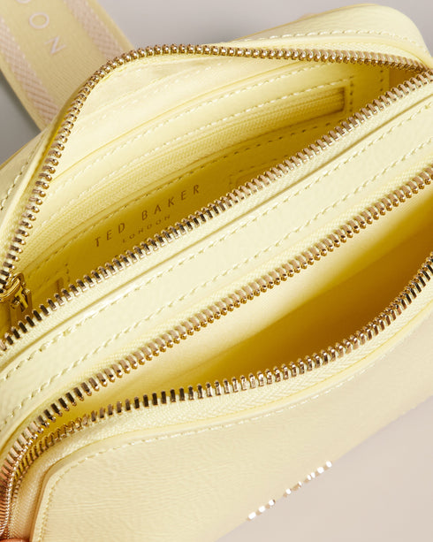 STUNNIE-Bags-It's all in the details: Camera bag Top grain leather Two zip compartments Adjustable and removable webbing strap Logo hardware Slip pocket Dimensions: 17cm x 11 cm x 5cm- Ted Baker Romania