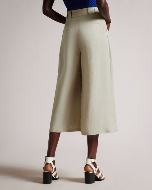 AVINIA-Trousers-Make a statement with AVINIA. These extra wide leg culottes are the definition of power dressing. Ted Baker womenswear collection Palazzo culottes Zip and hook fastening Belt loops Extra wide leg Linen blend Our model is 5'10.5" / 1.79m and wears a Ted size 1- Ted Baker Romania
