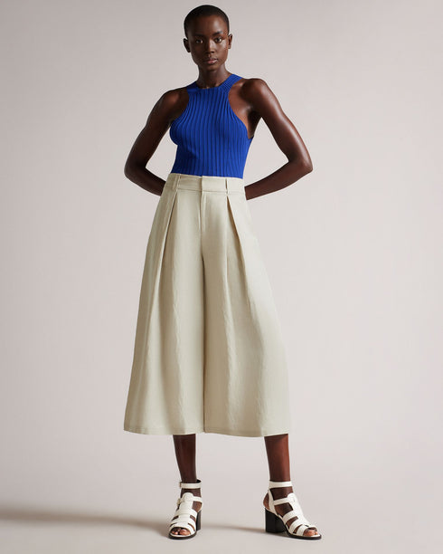 AVINIA-Trousers-Make a statement with AVINIA. These extra wide leg culottes are the definition of power dressing. Ted Baker womenswear collection Palazzo culottes Zip and hook fastening Belt loops Extra wide leg Linen blend Our model is 5'10.5" / 1.79m and wears a Ted size 1- Ted Baker Romania