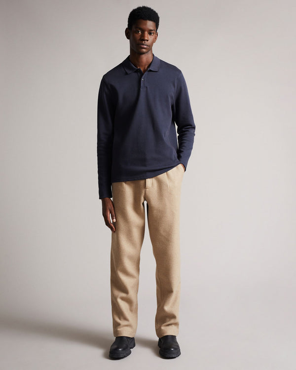 BADDOW-Tops-Hey, smooth operator. The BADDOW polo shirt is crafted from solid cotton twill, detailed with a buttoned collar and embroidered logo at the sleeve. Classic and comfy – it's perfect shirt for days in the office. The fabric of this product is made of organic cotton. Organic cotton has a proven lower environmental impact than conventional cotton, as it reduces water usage, greenhouse gas emissions, and eliminates the use of harmful chemicals in the farming process. Twill polo shirt Made from cott